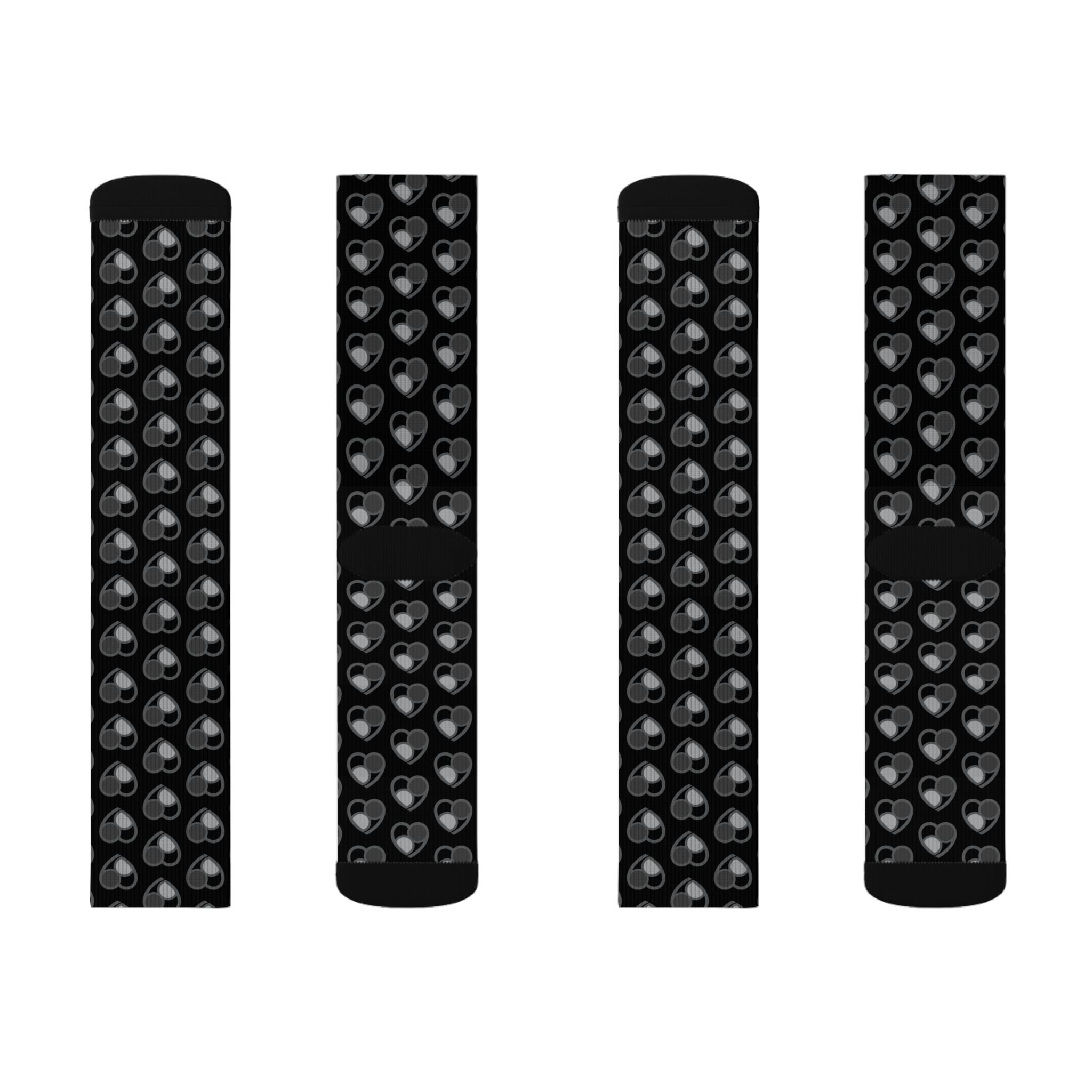 Shades of Grey Heart Pattern BLK